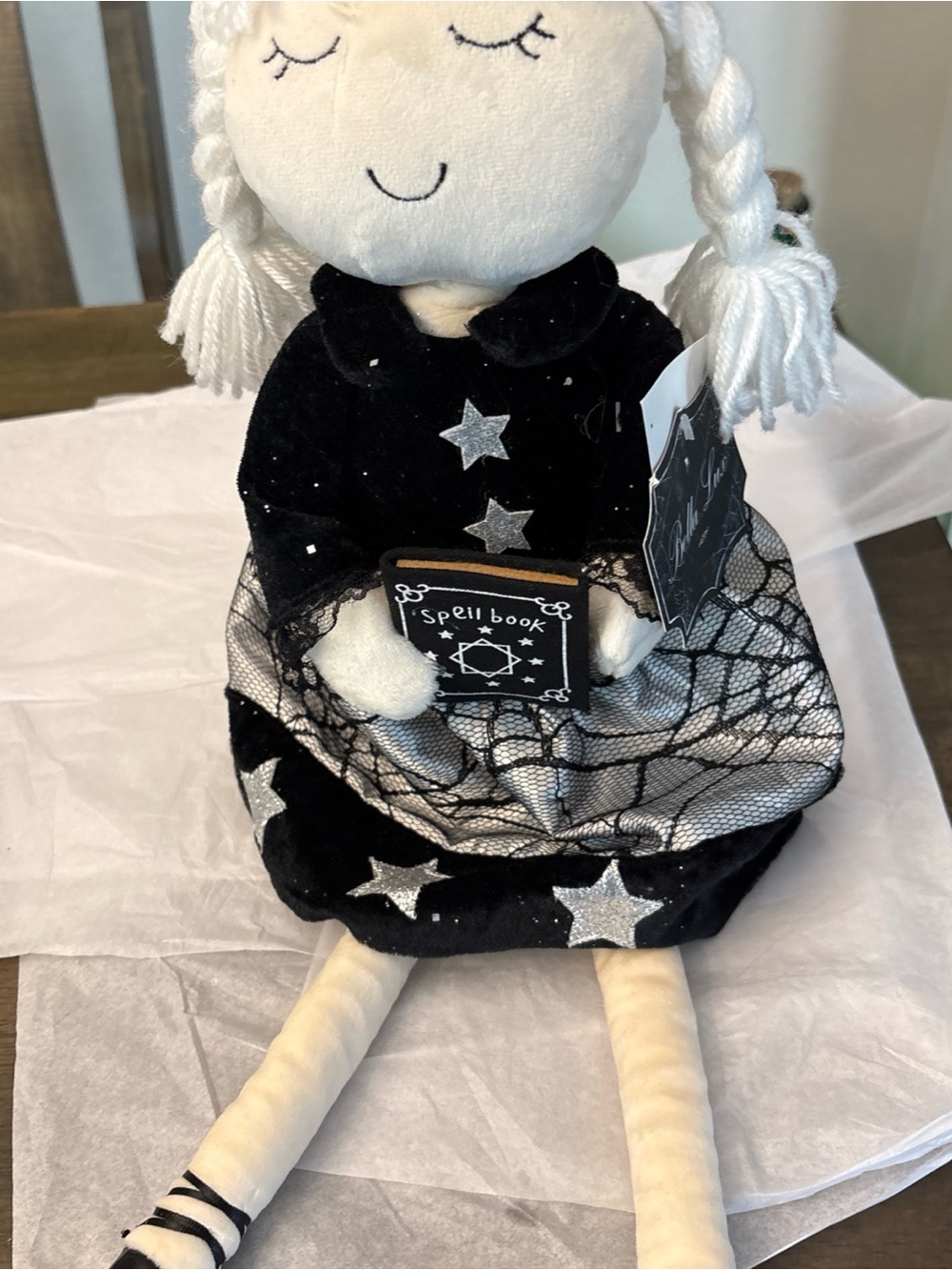 Bella Lux Halloween Shelf Sitter Plush Witch Doll Spellbook New 24“ - Picture 9 of 14